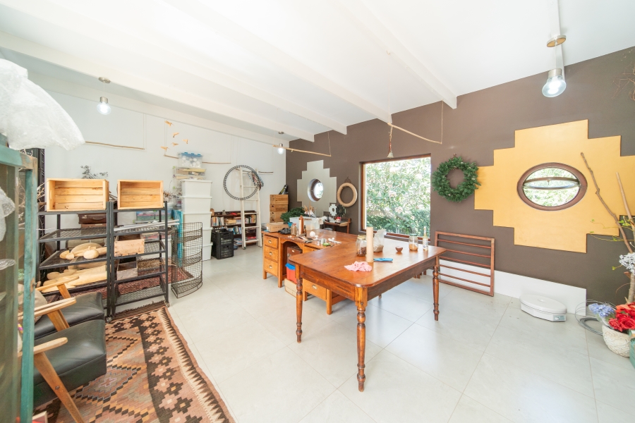 5 Bedroom Property for Sale in Vincent Eastern Cape
